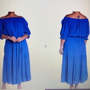 Maxi off the shoulder dress!